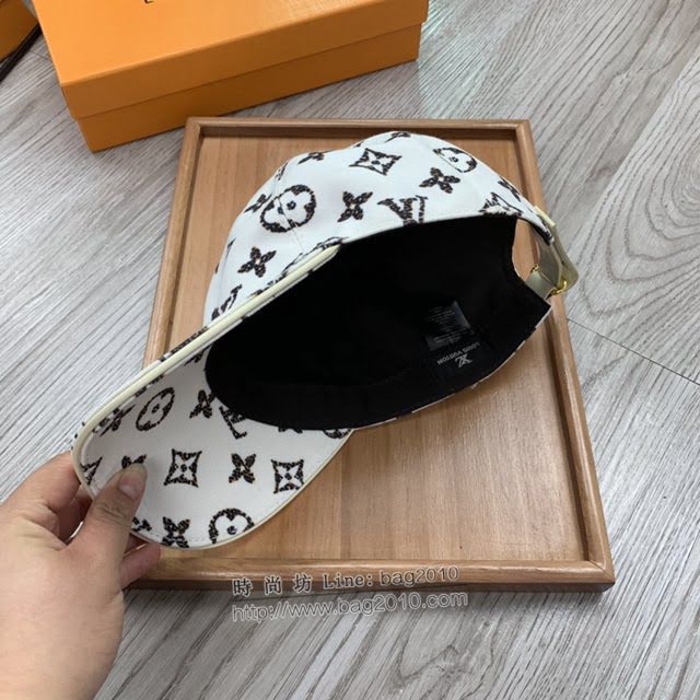 LV新品男士帽子 路易威登經典黑白印花棒球帽鴨舌帽  mm1336
